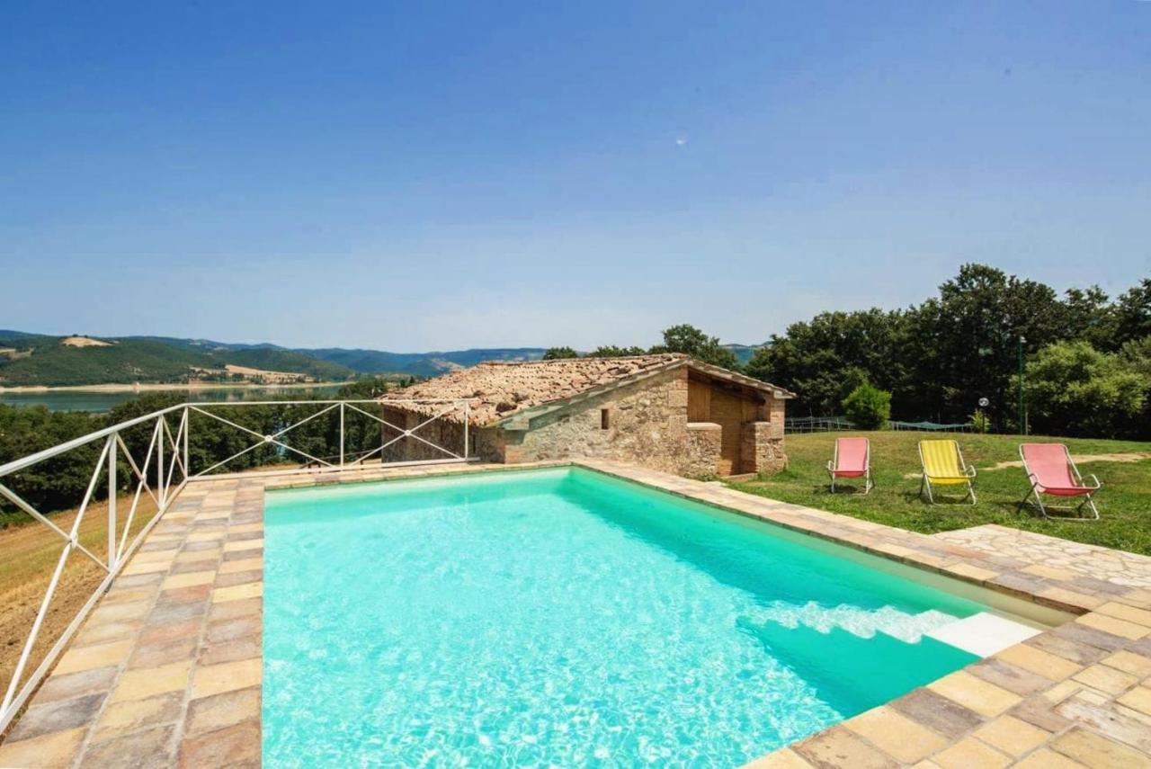 Casale Al Lago Con Piscina E Sauna Corbara  Exteriér fotografie