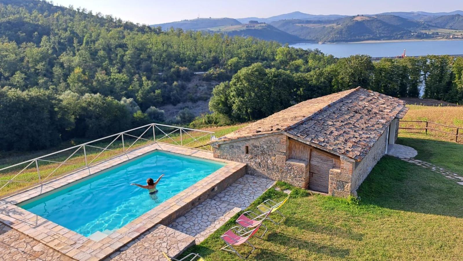 Casale Al Lago Con Piscina E Sauna Corbara  Exteriér fotografie